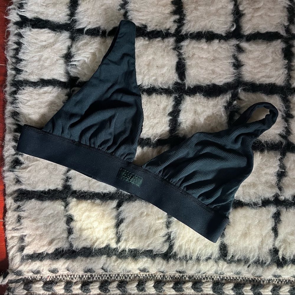 SKIMS Soft Lounge Plunge Bralette Cypress sz M